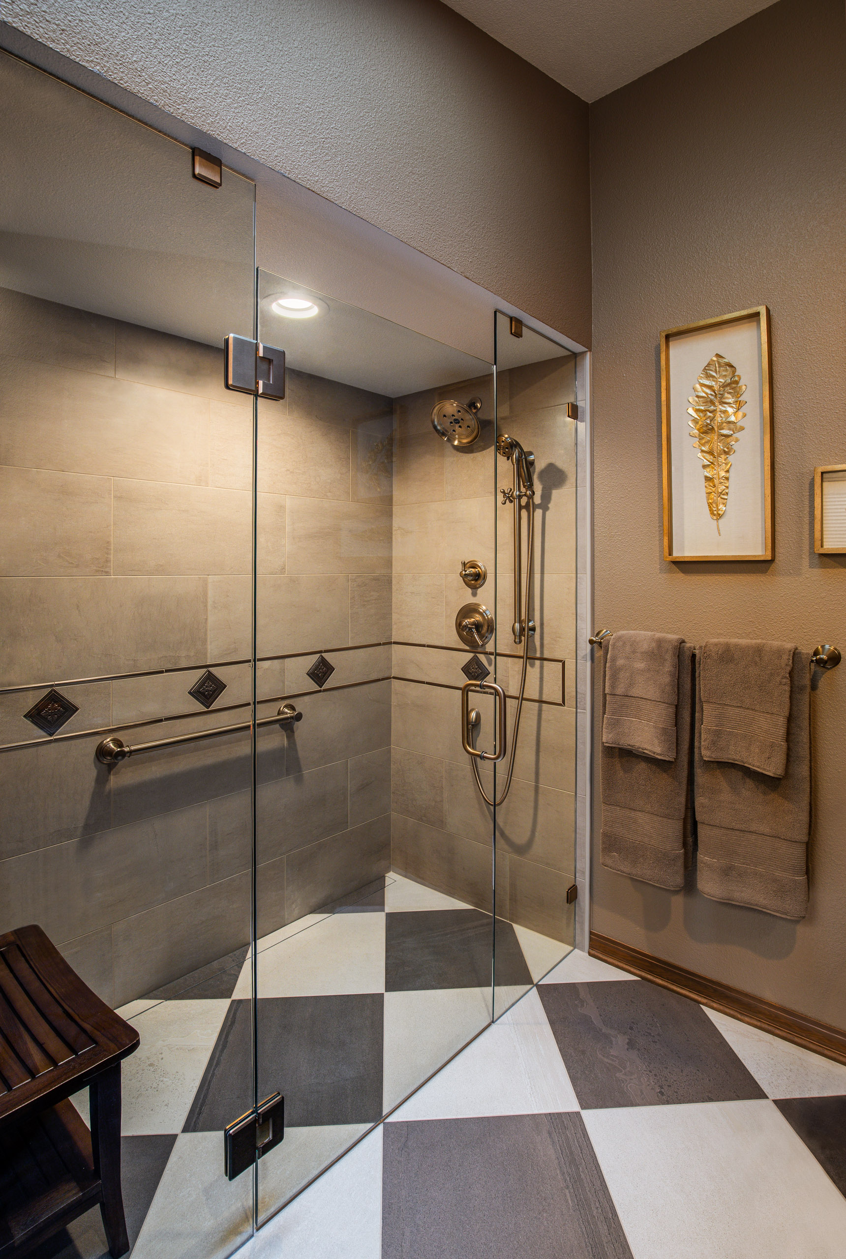 Bathroom With Stylish Walk-In Shower - C&R Remodeling